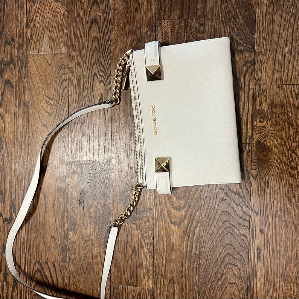 Michael Kors White and Gold Purse